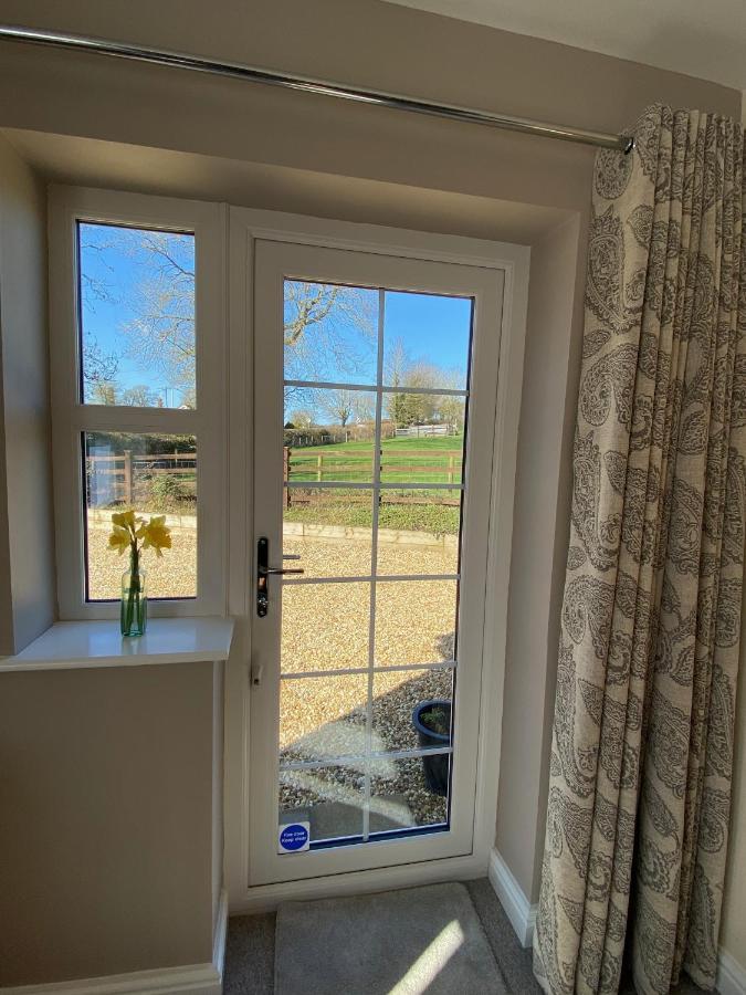 Carlton Corner Bed & Breakfast Kibworth Harcourt Exterior photo
